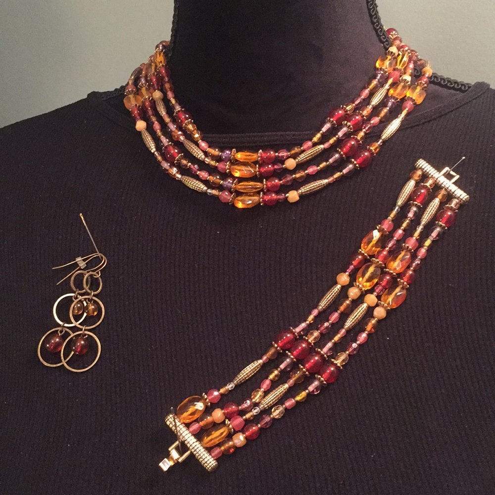 Necklace set